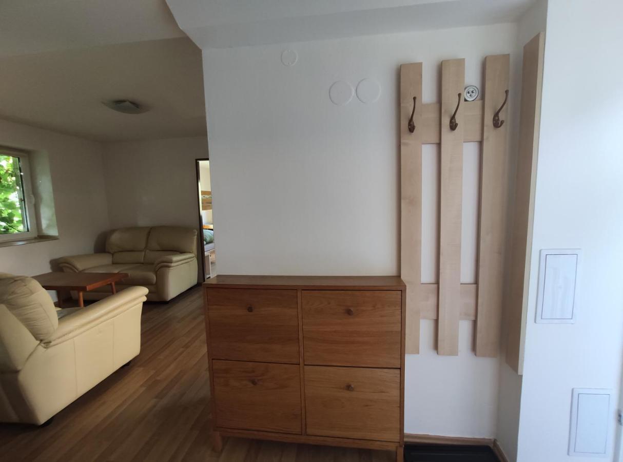 Apartman Hulin, Chrastany - Bily Bagian luar foto